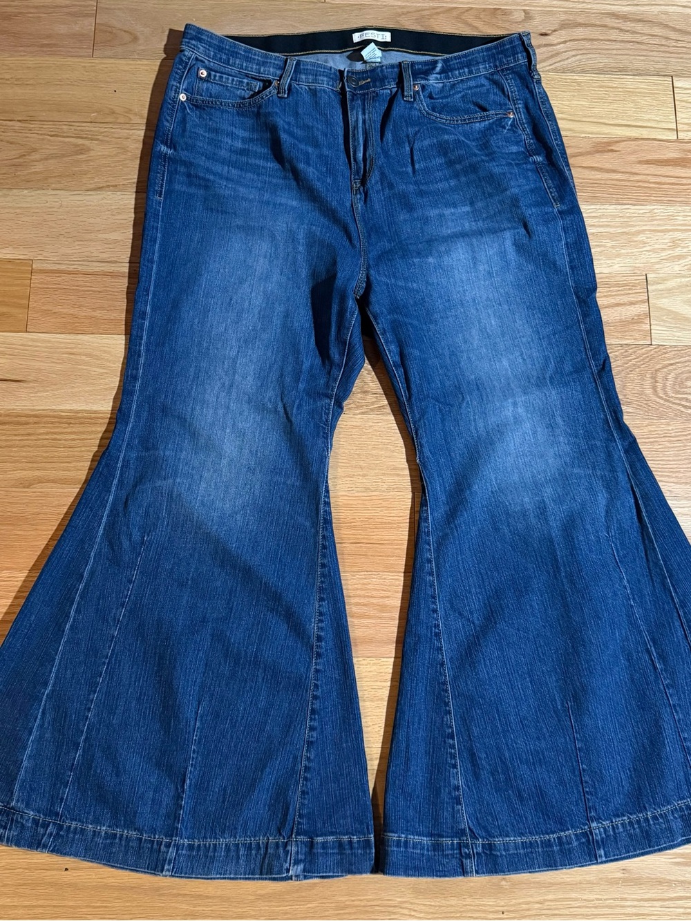 Women's Flared Mid-Rise Blue Denim Jeans